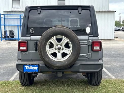 Used 2022 Jeep Wrangler Unlimited Sport image 6