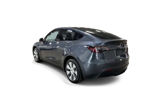 Certified 2023 Tesla Model Y Long Range AWD/4WD image 4