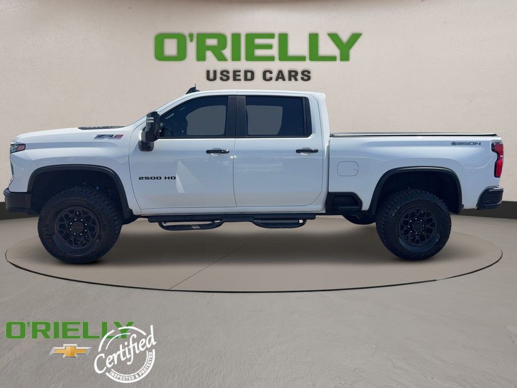 Used 2024 Chevrolet Silverado 2500 ZR2 w/ ZR2 Bison Edition AWD/4WD image 3