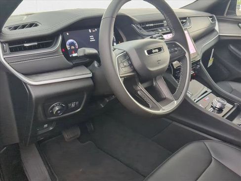 New 2025 Jeep Grand Cherokee L Limited image 3