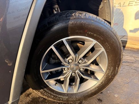 Used 2018 Jeep Grand Cherokee Limited image 49