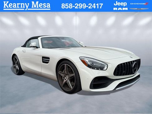 Used 2018 Mercedes-Benz AMG GT Roadster image 1