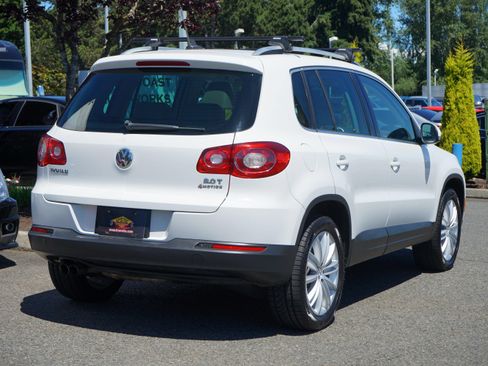 Used 2011 Volkswagen Tiguan S AWD/4WD image 6