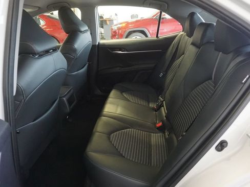Used 2024 Toyota Camry SE FWD image 18