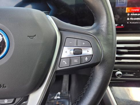 Used 2023 BMW i4 eDrive35 w/ Premium Package RWD image 29