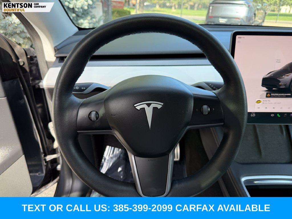 Used 2022 Tesla Model Y Performance AWD/4WD image 11