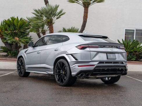 Used 2024 Lamborghini Urus S AWD/4WD image 37