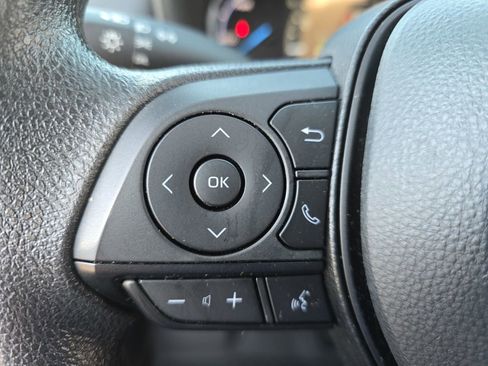 Certified 2025 Toyota RAV4 LE image 18