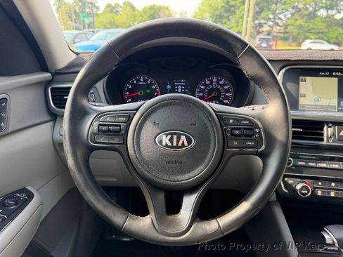 Used 2016 Kia Optima EX w/ Premium Package FWD image 17