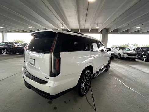 Used 2022 Cadillac Escalade Sport image 5