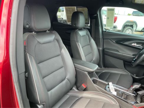 Used 2022 Chevrolet TrailBlazer RS w/ Technology Package FWD image 32