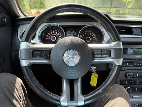 Used 2014 Ford Mustang Premium RWD image 17