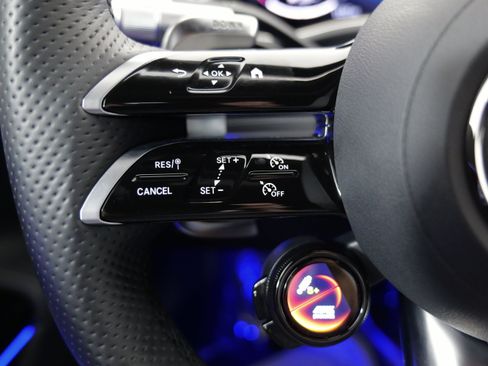 Used 2025 Mercedes-Benz AMG GT 63 image 34