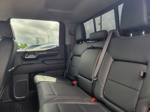 Used 2023 GMC Sierra 1500 SLT w/ SLT Premium Plus Package AWD/4WD image 27