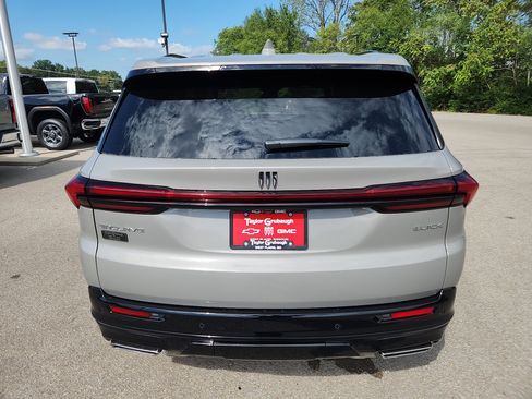 New 2026 Buick Enclave Sport Touring image 8