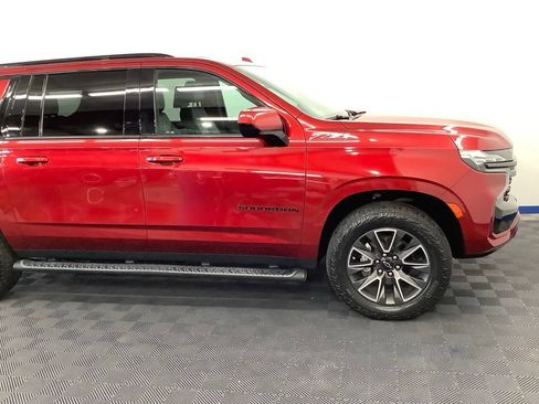 Used 2021 Chevrolet Suburban Z71 w/ Rear Media and Nav Package AWD/4WD image 32