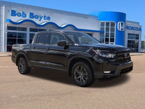 Used 2024 Honda Ridgeline Sport image 3