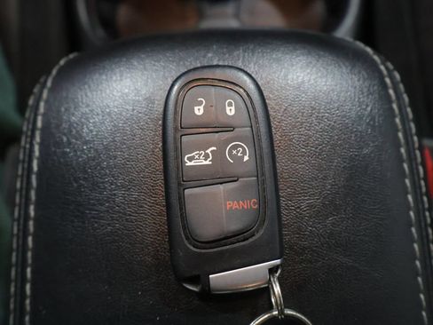 Used 2019 Jeep Cherokee Limited AWD/4WD image 27