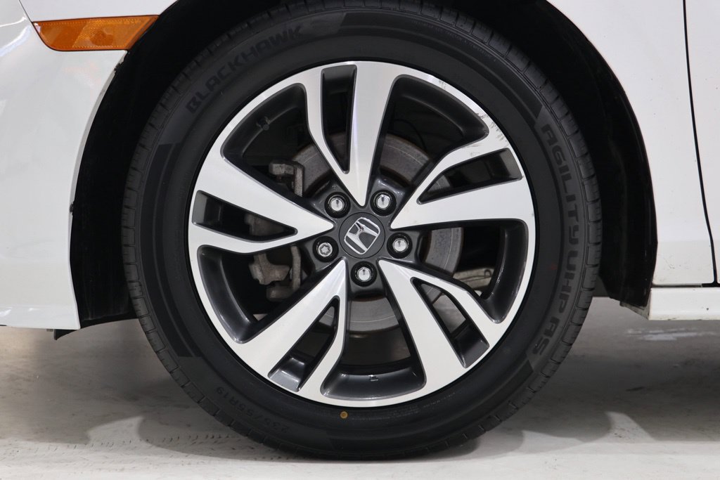 Used 2024 Honda Odyssey Touring image 9