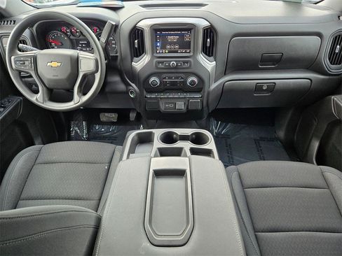 Certified 2024 Chevrolet Silverado 1500 Custom image 12
