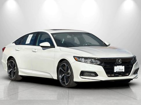 Used 2019 Honda Accord Sport image 9