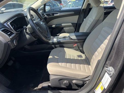 Used 2017 Ford Fusion S image 10