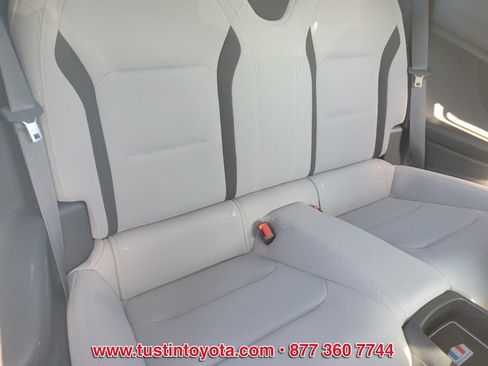 Used 2019 Chevrolet Camaro LT RWD image 13