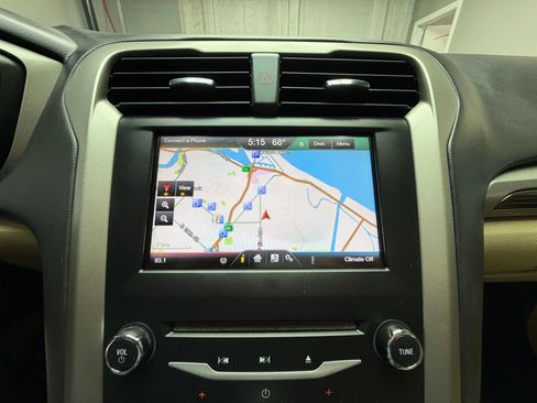 Used 2013 Ford Fusion SE image 29