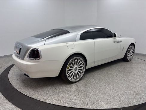 Used 2016 Rolls-Royce Wraith image 13