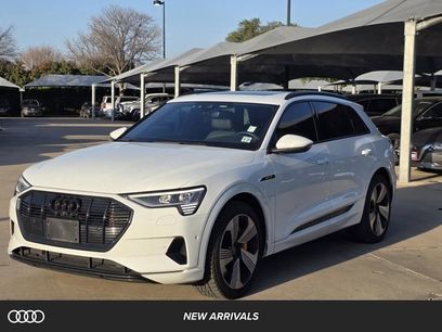 Used 2022 Audi e-tron Premium Plus w/ Premium Plus Package