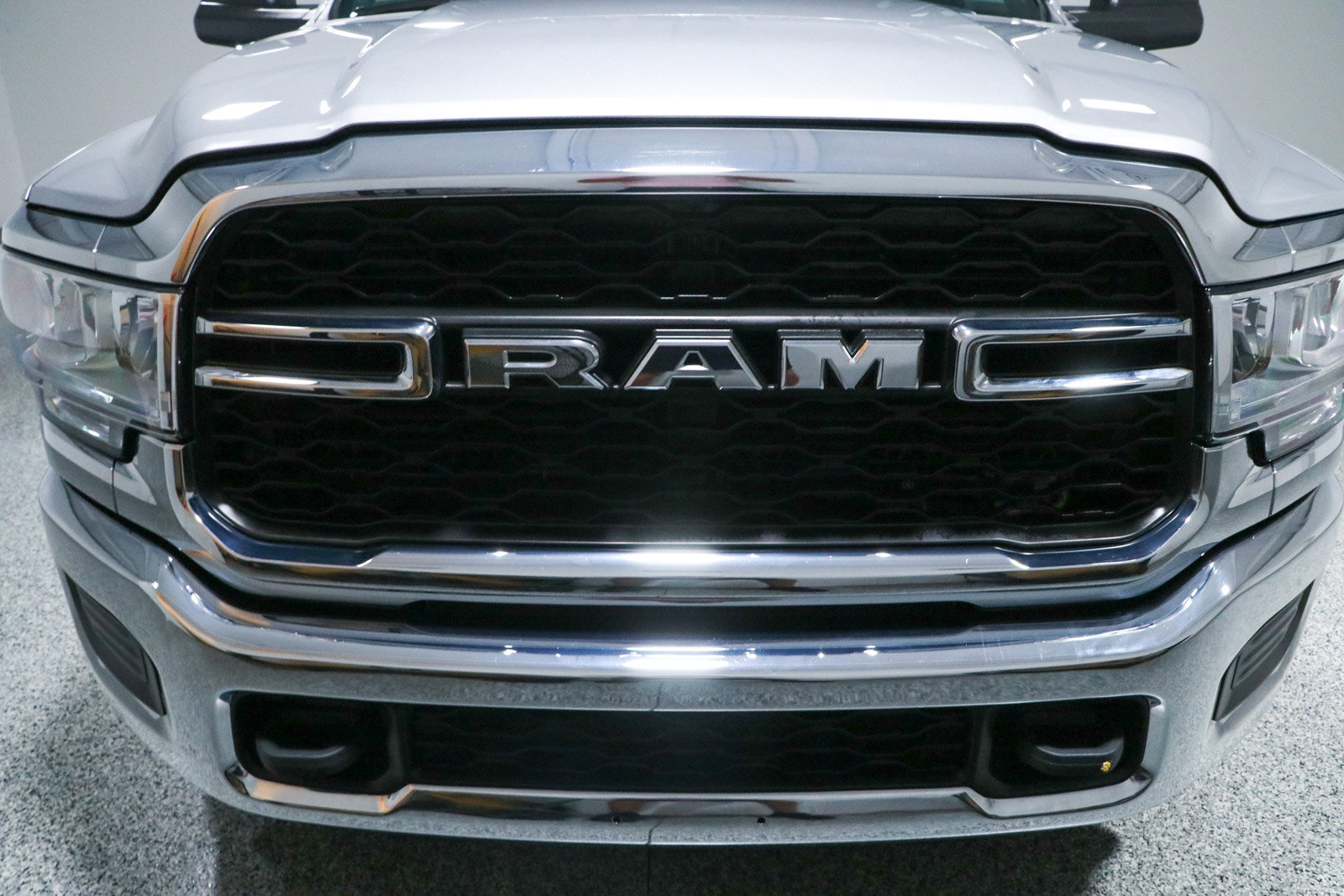 Used 2022 RAM 3500 Tradesman AWD/4WD image 5