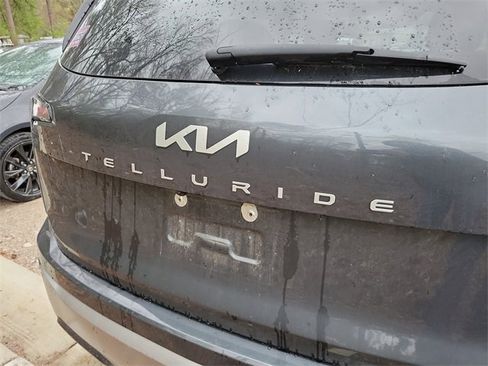 Certified 2023 Kia Telluride SX image 8