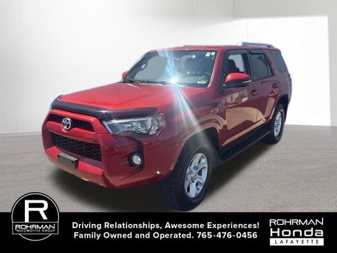 Used 2018 Toyota 4Runner SR5 Premium AWD/4WD image 2