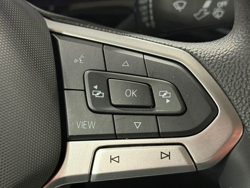 Used 2022 Volkswagen Taos S image 20