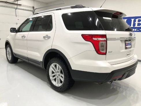 Used 2014 Ford Explorer XLT w/ Equipment Group 201A image 13