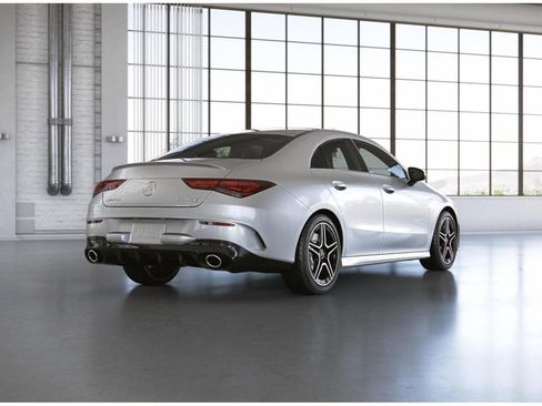 Certified 2022 Mercedes-Benz CLA 35 AMG 4MATIC image 23