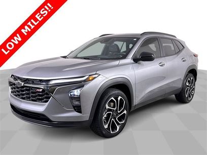 Used 2025 Chevrolet Trax RS w/ Sunroof Package