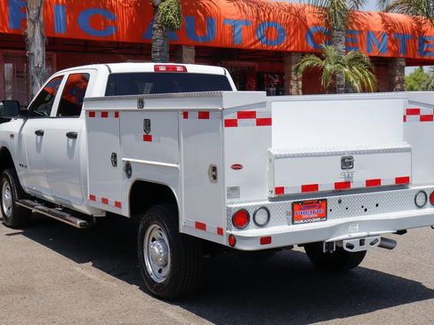 Used 2022 RAM 2500 Tradesman w/ Chrome Appearance Group image 6