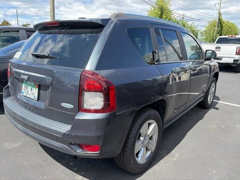 Used 2014 Jeep Compass Latitude AWD/4WD image 5