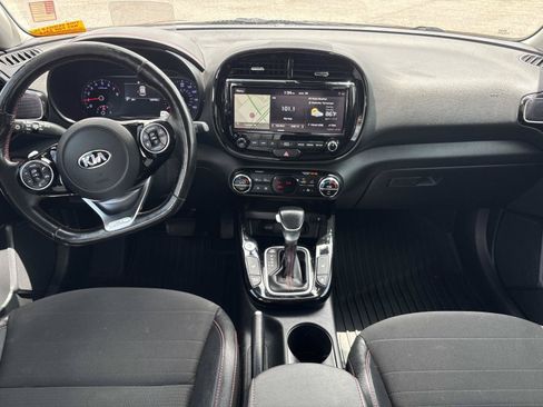 Used 2021 Kia Soul Turbo FWD image 14