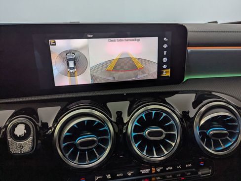 Used 2020 Mercedes-Benz CLA 250 image 13