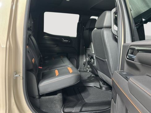 Used 2023 GMC Sierra 1500 AT4 w/ Technology Package image 24