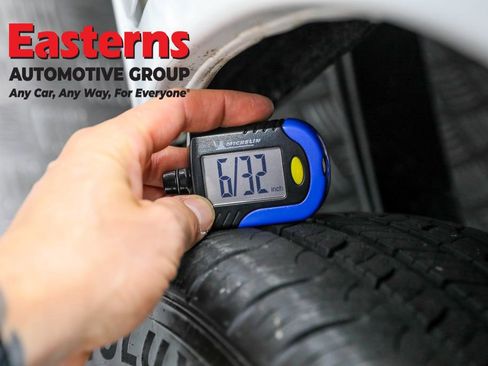 Used 2021 Nissan NV200 S image 25