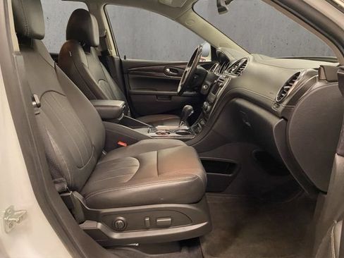 Used 2017 Buick Enclave Leather AWD/4WD image 21