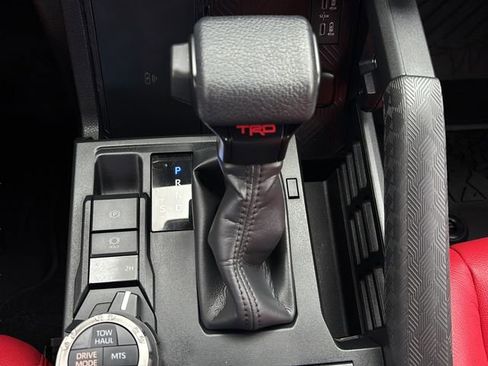 Used 2025 Toyota 4Runner TRD Off-Road AWD/4WD image 24