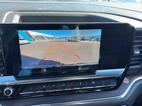 Used 2024 GMC Sierra 1500 SLT image 23