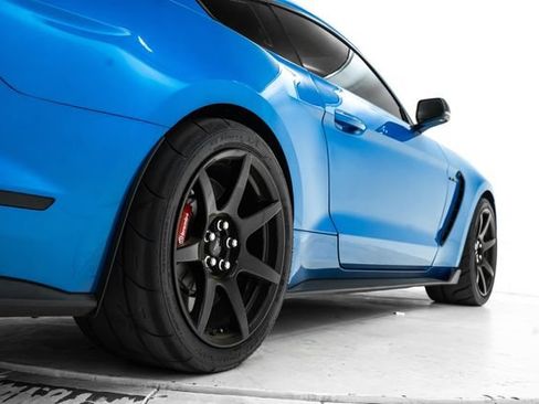Used 2019 Ford Mustang Shelby GT350R w/ GT350R Equipment Group 920A RWD image 13