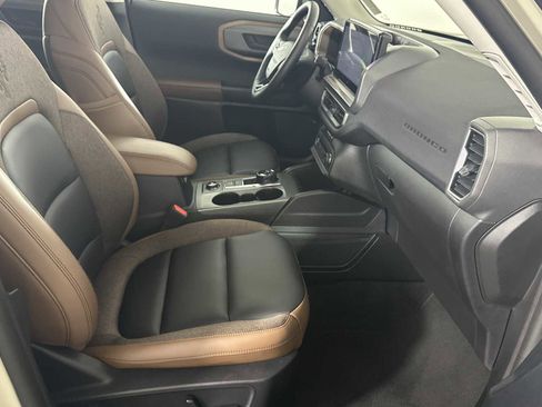 Used 2025 Ford Bronco Sport Outer Banks w/ Outer Banks Tech Package+ AWD/4WD image 21