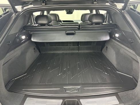 Certified 2025 Cadillac Lyriq Luxury w/ LPO, Floor Liner Package AWD/4WD image 27