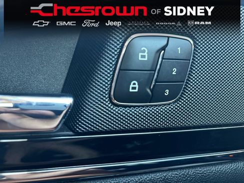 Used 2023 Lincoln Nautilus Reserve AWD/4WD image 17